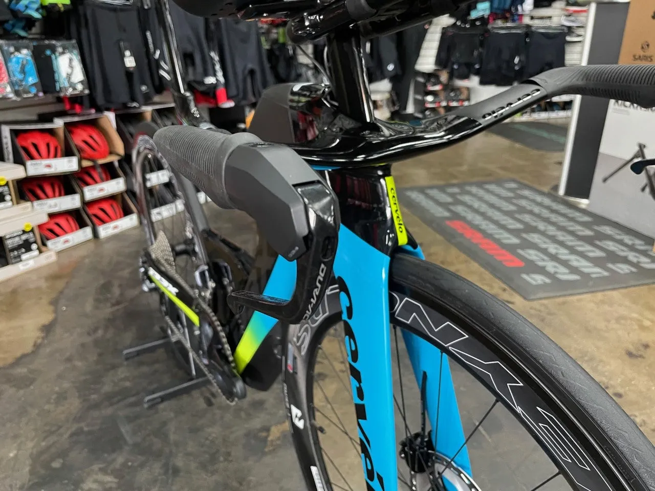 Cervelo P3X Shimano Ultegra Di2 11 Speed - Disc Reynolds AR 58 Wheels - Rivera/Fluoro/Black 2021