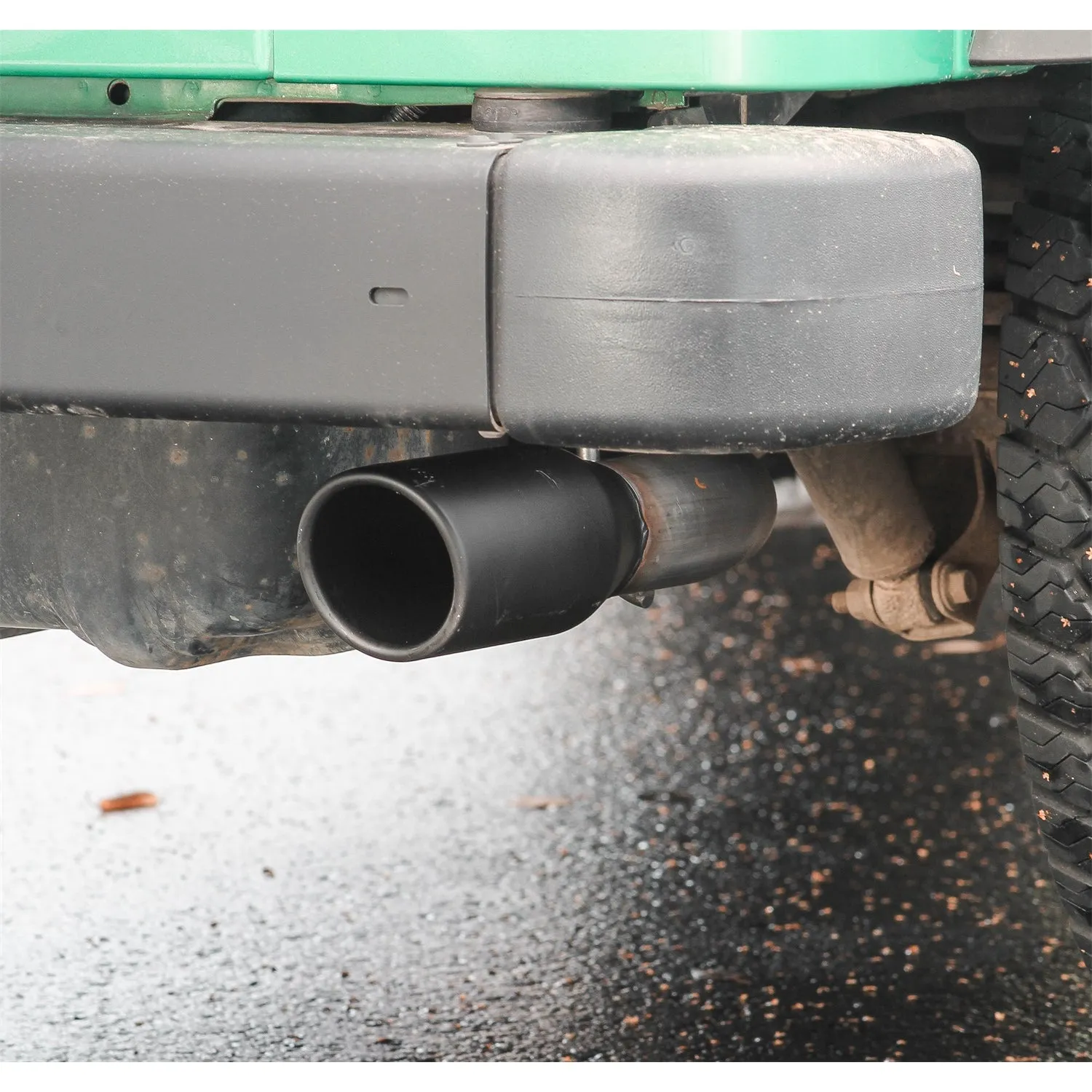 Flowmaster FlowFx Exhaust System - Cat-Back - 2-1/2" Diameter - Single Rear Exit - 3-1/2" Black Ceramic Tip - Stainless - Jeep Inline-6