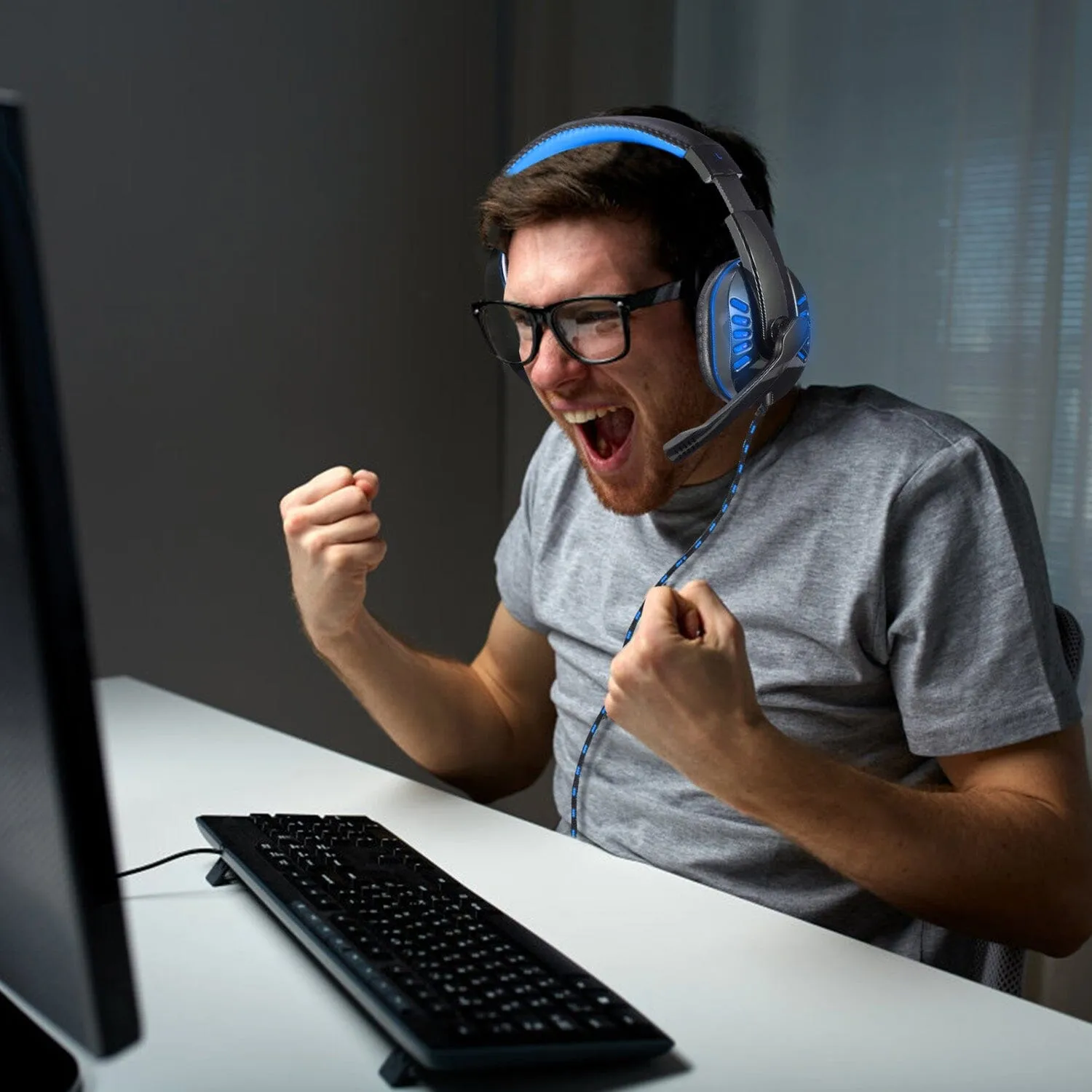 Gaming Headsets Stereo Noise Isolation Over Ear Headphone with LED Light
