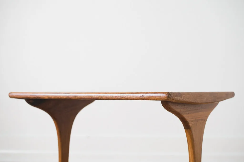 MC Tray Table