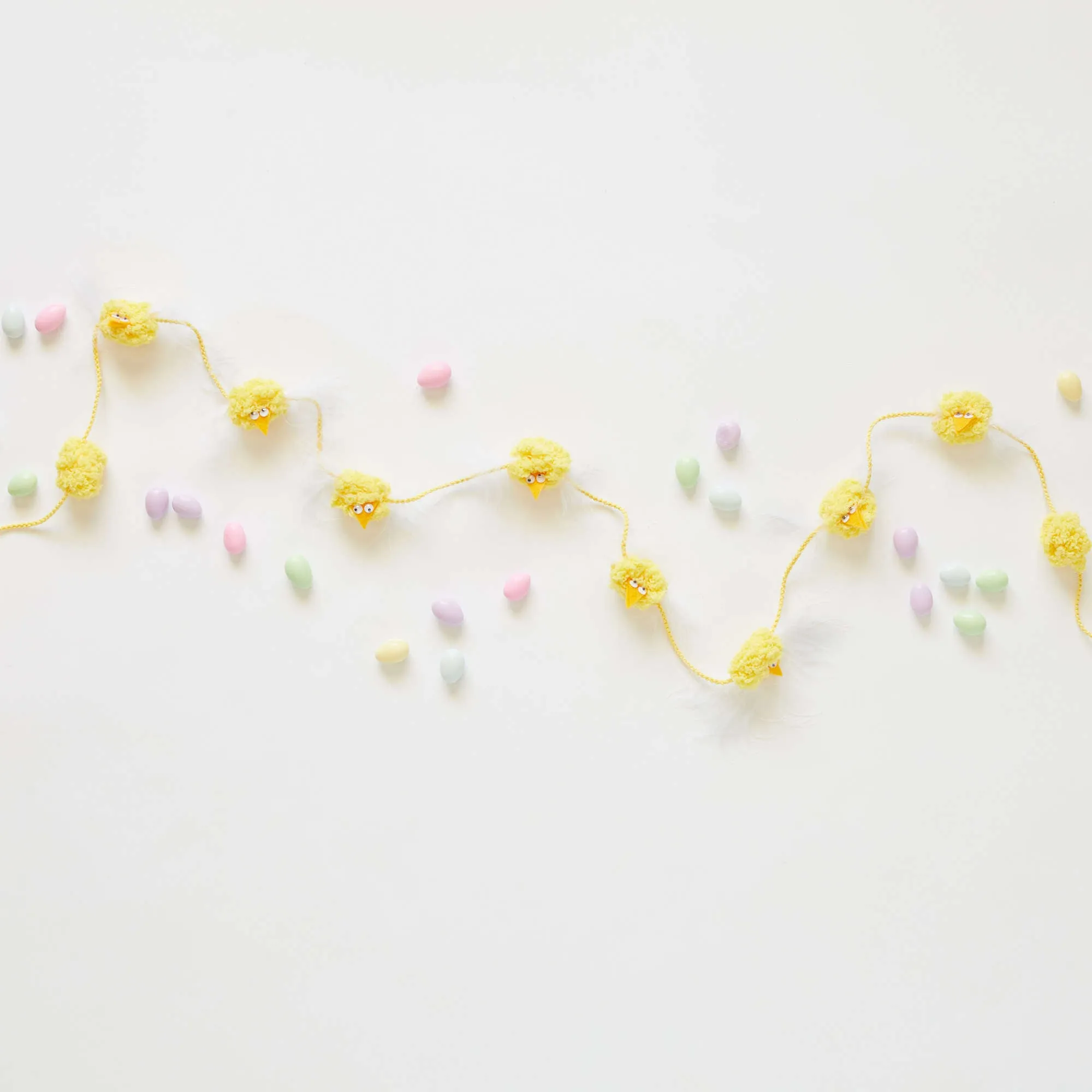 Red Heart Craft Spring Chick Garland