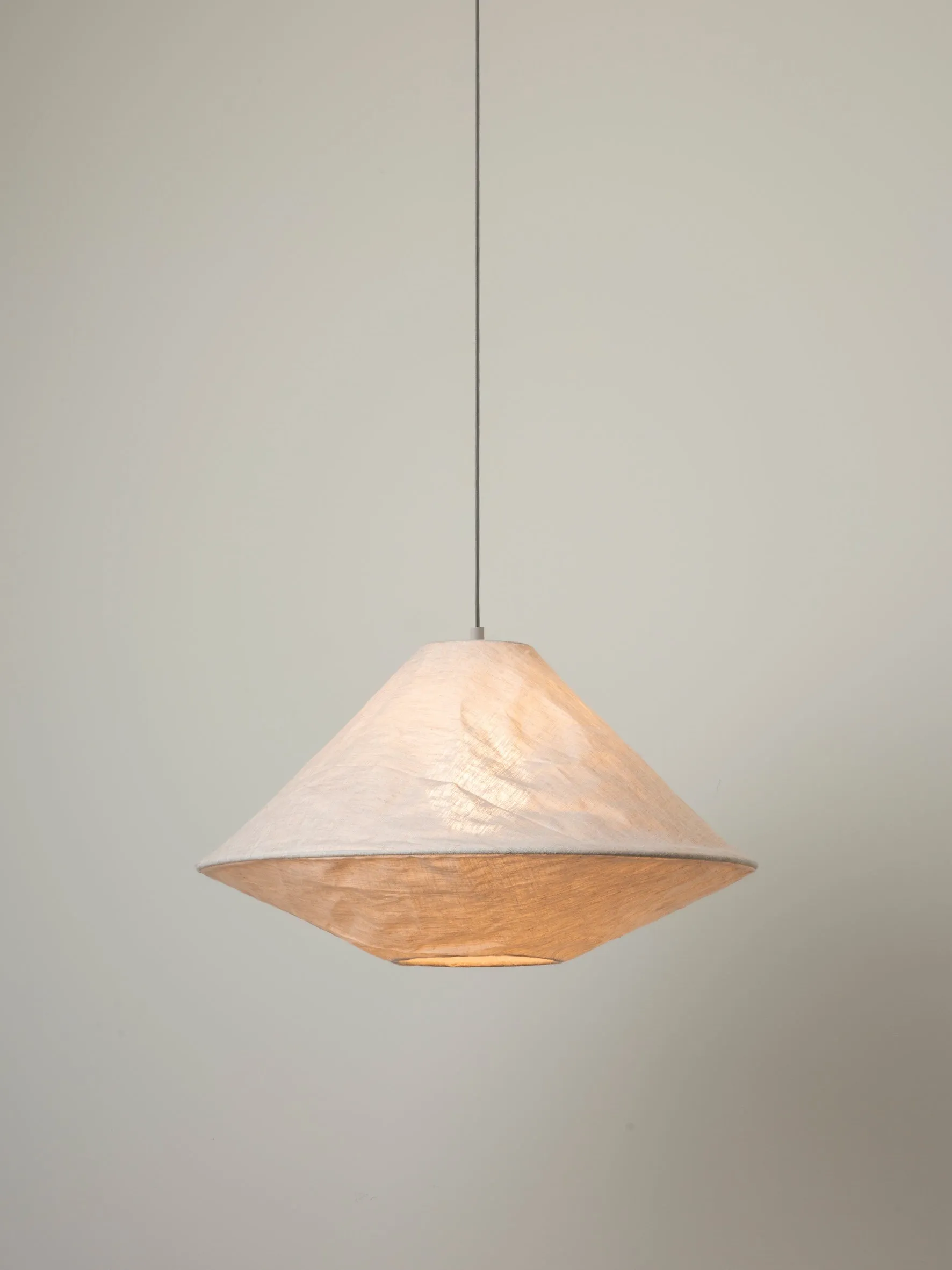Siya - collapsible linen pendant